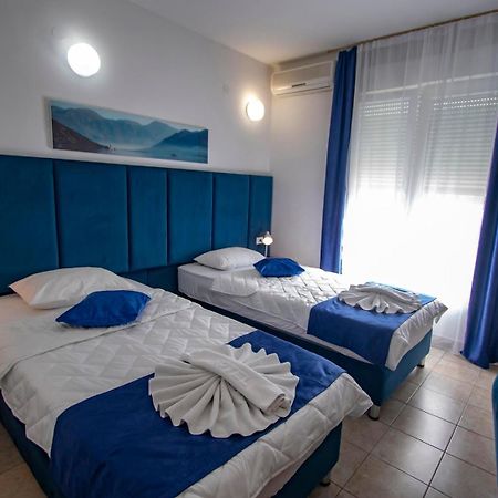 Hotel Play Herceg Novi Bagian luar foto