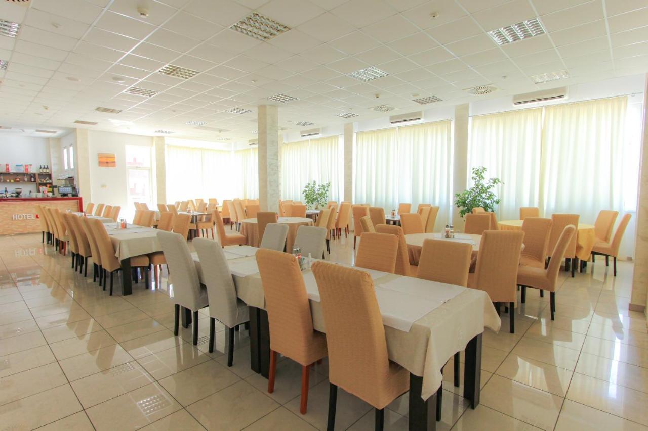Hotel Play Herceg Novi Bagian luar foto
