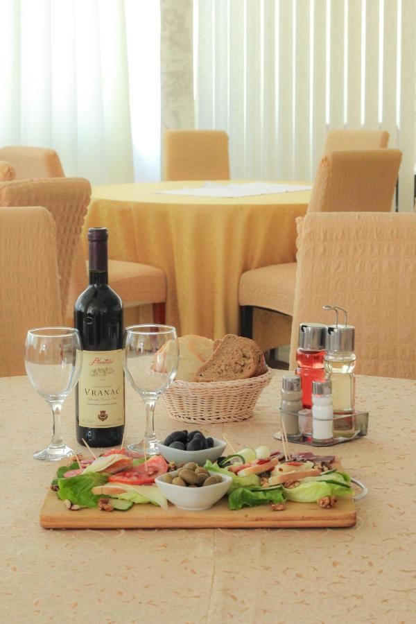 Hotel Play Herceg Novi Bagian luar foto