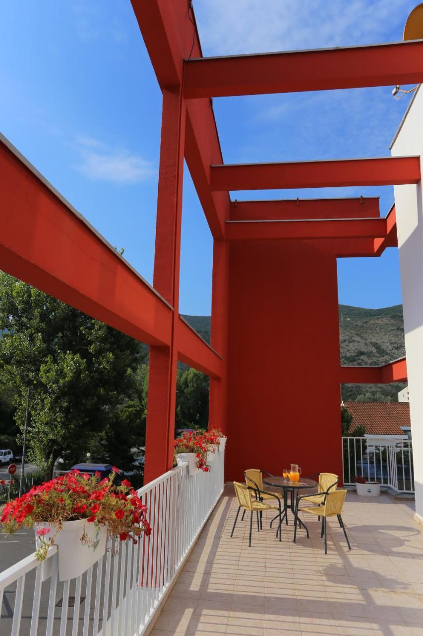 Hotel Play Herceg Novi Bagian luar foto