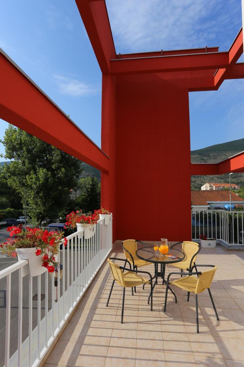 Hotel Play Herceg Novi Bagian luar foto